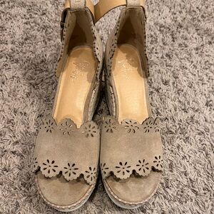 Crown Vintage Tan Cutout Espadrilles